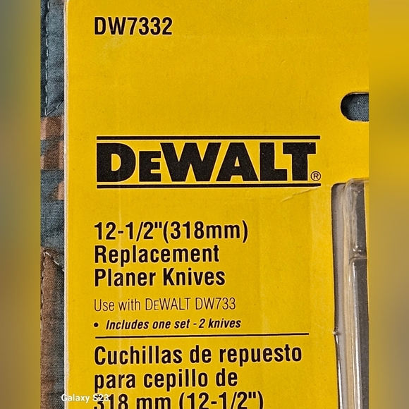 DeWalt Replacement Planer‎ Knives - Yellow and Black - Picture 2 of 5